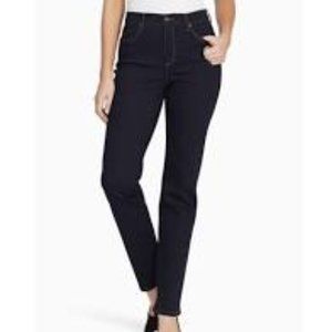 Gloria Vanderbilt Ladies Amanda Jeans Black short New